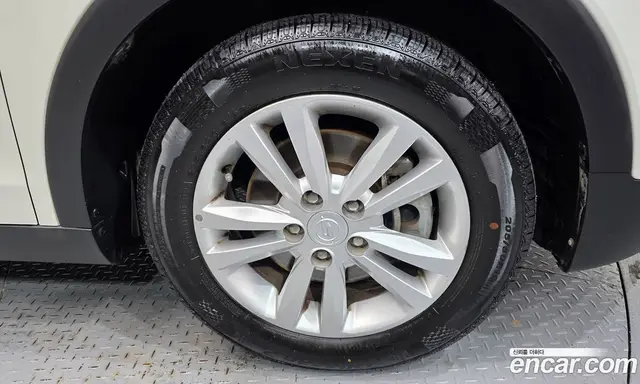 SsangYong TIBOLI 2015 1.6 автомат (гидро), миниатюра 5