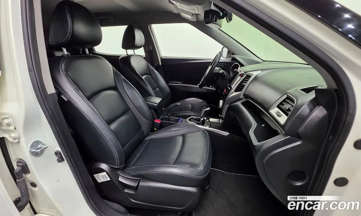 SsangYong TIBOLI 2015 1.6 автомат (гидро), фото 10