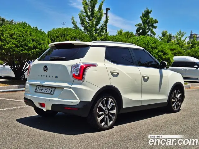 SsangYong TIBOLI 2015 1.6 автомат (гидро), миниатюра 3