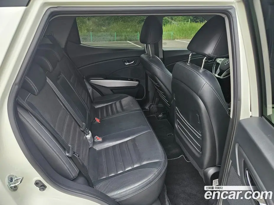 SsangYong TIBOLI 2015 1.6 автомат (гидро), фото 10 SsangYong TIBOLI 2015 1.6 автомат (гидро), фото 10