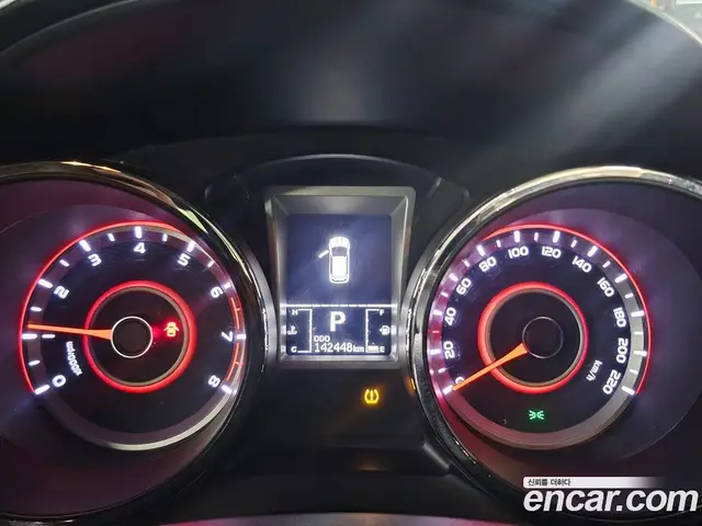 SsangYong TIBOLI 2015 1.6 автомат (гидро), миниатюра 5