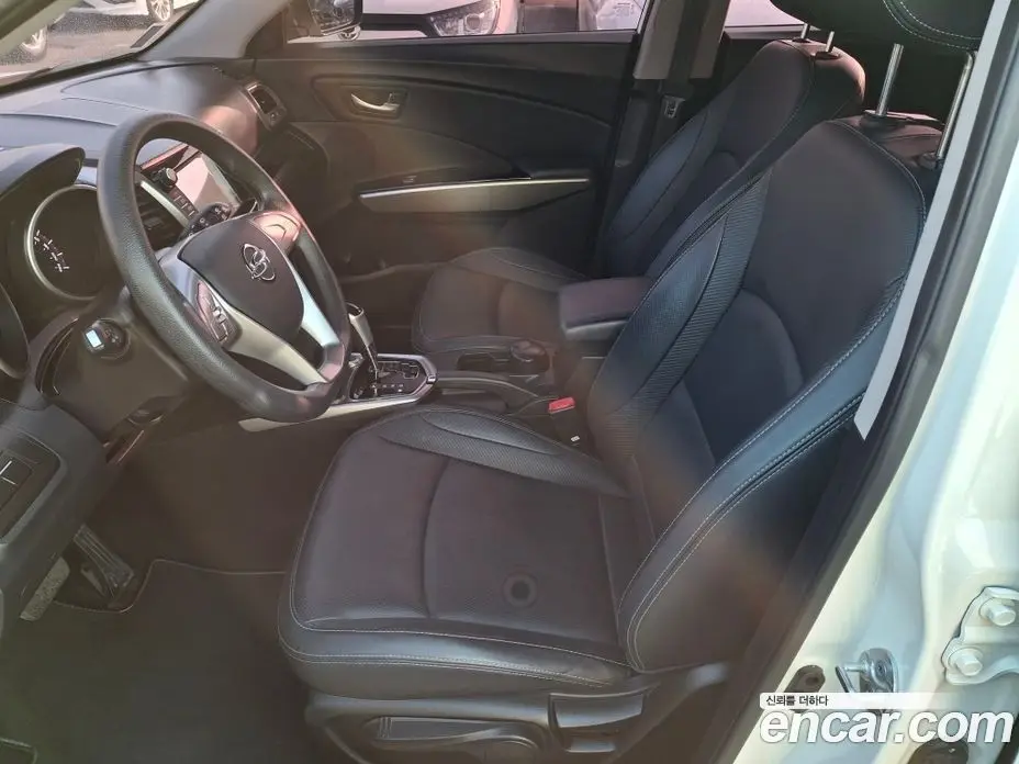 SsangYong TIBOLI 2016 1.6 автомат (гидро), фото 13