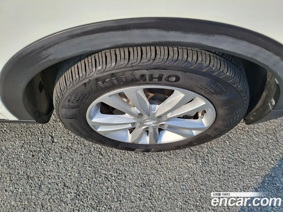 SsangYong TIBOLI 2016 1.6 автомат (гидро), фото 14