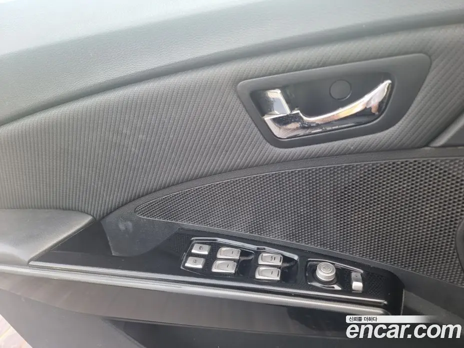 SsangYong TIBOLI 2016 1.6 автомат (гидро), фото 12