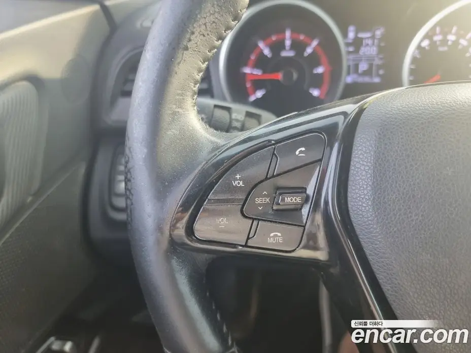 SsangYong TIBOLI 2016 1.6 автомат (гидро), фото 15
