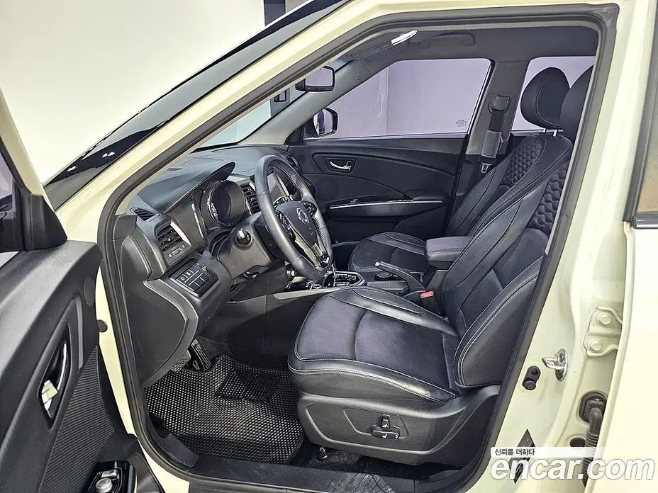 SsangYong TIBOLI 2017 1.6 автомат (гидро), фото 8 SsangYong TIBOLI 2017 1.6 автомат (гидро), фото 8