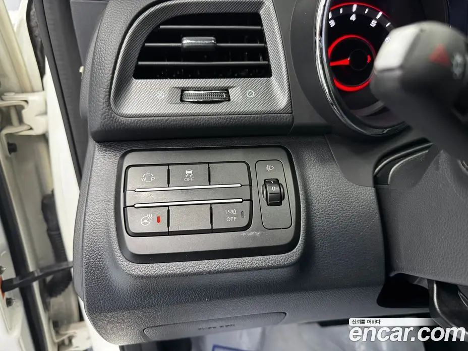 SsangYong TIBOLI 2017 1.6 автомат (гидро), фото 12