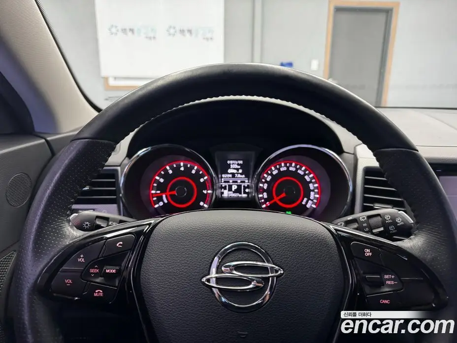 SsangYong TIBOLI 2017 1.6 автомат (гидро), фото 13