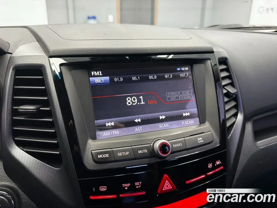 SsangYong TIBOLI 2017 1.6 автомат (гидро), фото 14