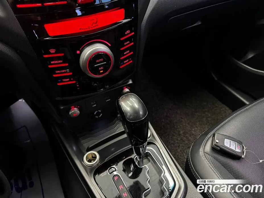 SsangYong TIBOLI 2017 1.6 автомат (гидро), фото 9
