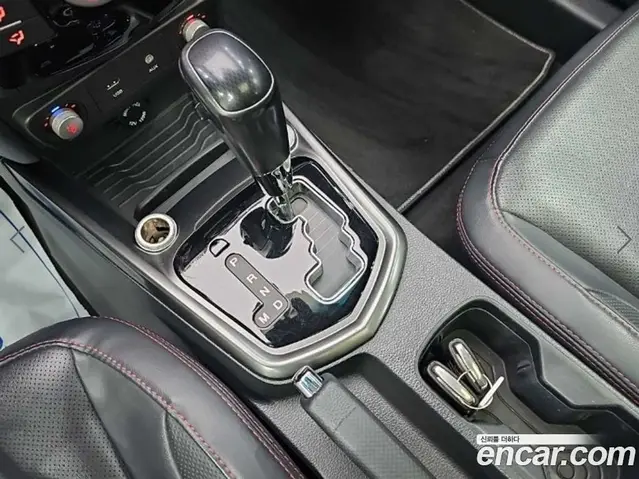 SsangYong TIBOLI 2017 1.6 автомат (гидро), миниатюра 9