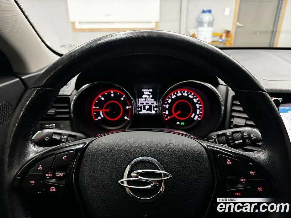 SsangYong TIBOLI 2017 1.6 автомат (гидро), фото 13