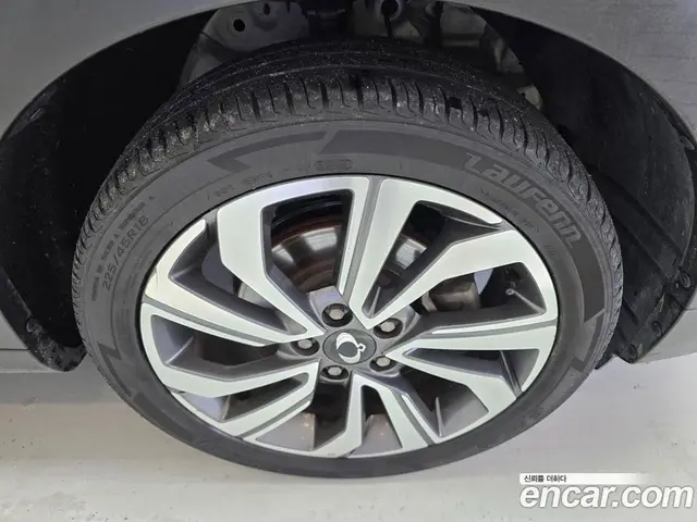 SsangYong TIBOLI 2019 1.5 автомат (гидро), миниатюра 5