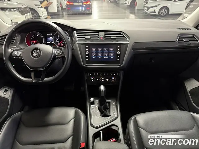 Volkswagen Tiguan 2020 2.0 автомат (гидро), миниатюра 7 Volkswagen Tiguan 2020 2.0 автомат (гидро), миниатюра 7