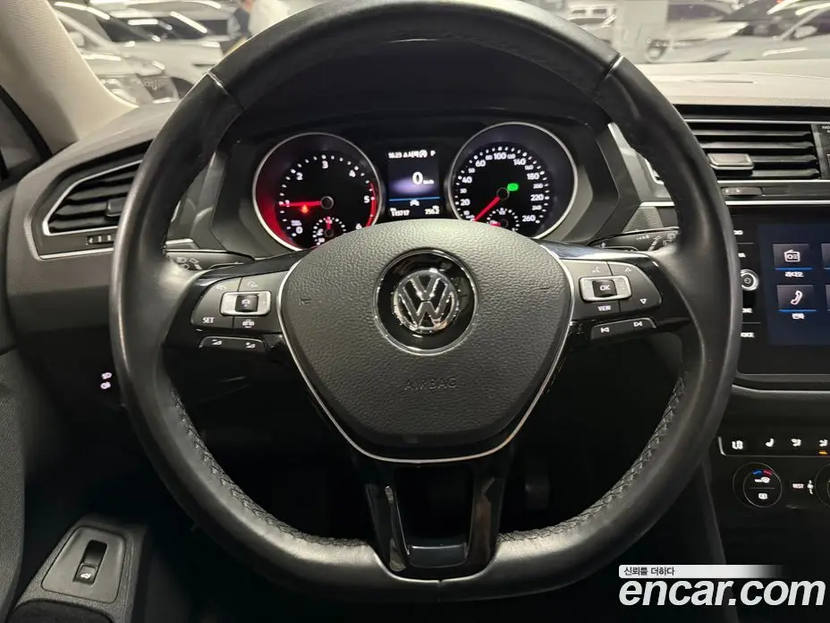 Volkswagen Tiguan 2020 2.0 автомат (гидро), фото 8 Volkswagen Tiguan 2020 2.0 автомат (гидро), фото 8