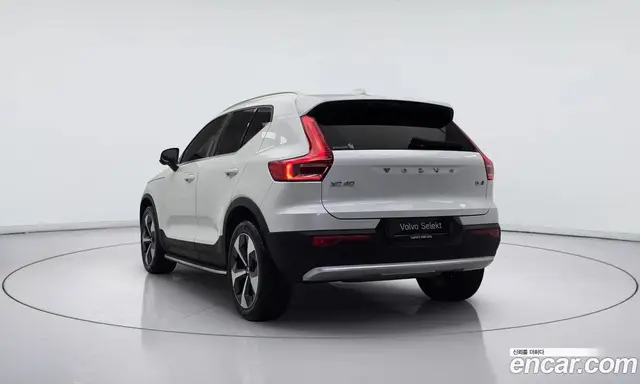 Volvo XC40 2022 2.0 автомат (гидро), миниатюра 3 Volvo XC40 2022 2.0 автомат (гидро), миниатюра 3