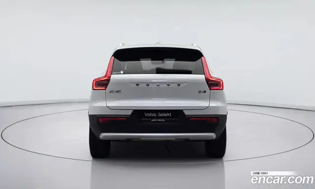 Volvo XC40 2022 2.0 автомат (гидро), миниатюра 4 Volvo XC40 2022 2.0 автомат (гидро), миниатюра 4