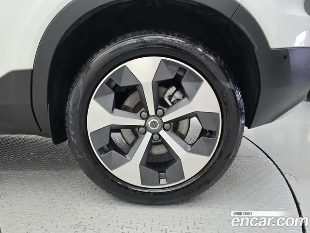Volvo XC40 2022 2.0 автомат (гидро), миниатюра 6 Volvo XC40 2022 2.0 автомат (гидро), миниатюра 6