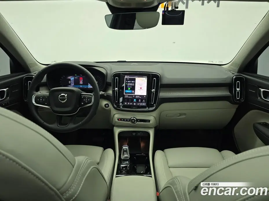 Volvo XC40 2022 2.0 автомат (гидро), фото 7 Volvo XC40 2022 2.0 автомат (гидро), фото 7