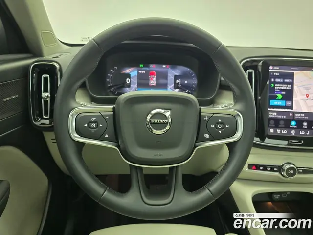 Volvo XC40 2022 2.0 автомат (гидро), миниатюра 8 Volvo XC40 2022 2.0 автомат (гидро), миниатюра 8