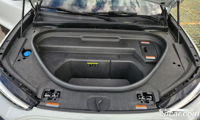 Audi Q6 e-tron 2025 0.2 автомат (гидро), миниатюра 11