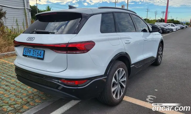 Audi Q6 e-tron 2025 0.2 автомат (гидро), миниатюра 4