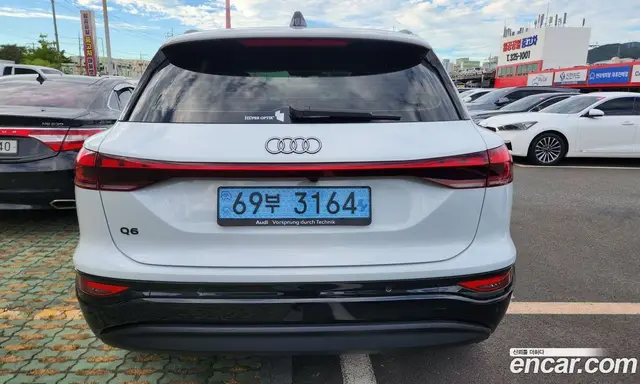 Audi Q6 e-tron 2025 0.2 автомат (гидро), миниатюра 5