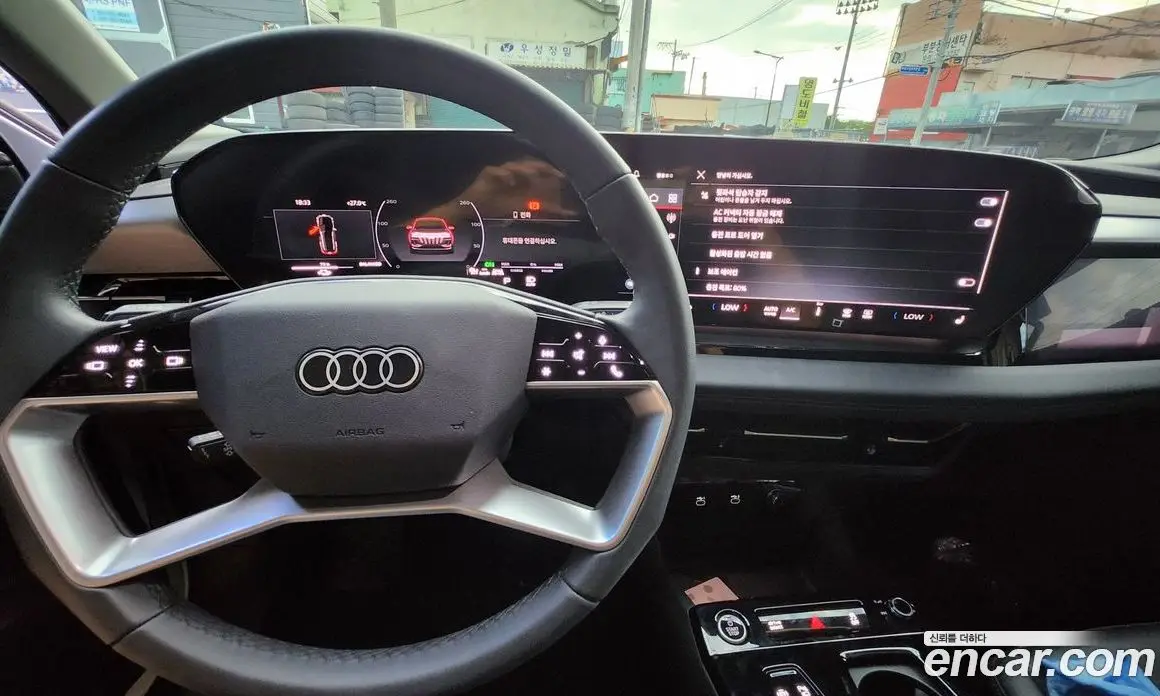 Audi Q6 e-tron 2025 0.2 автомат (гидро), фото 9