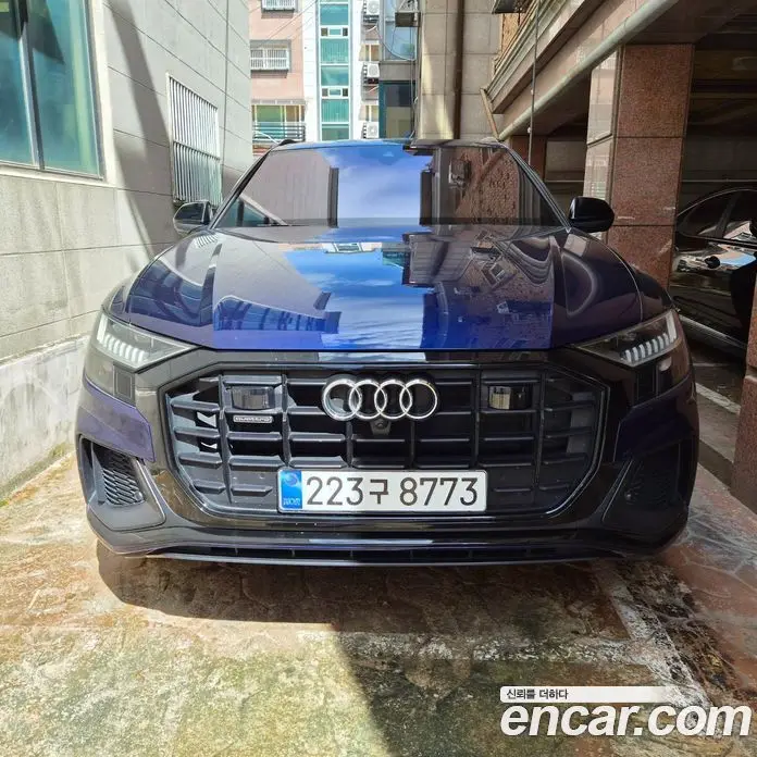 Audi Q8 2023 3.0 автомат (гидро), фото 1 Audi Q8 2023 3.0 автомат (гидро), фото 1