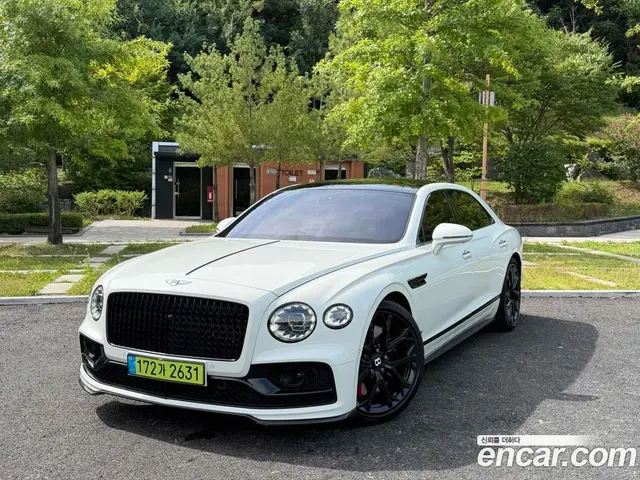 Bentley Flying Spur, 2023, 16 000 км