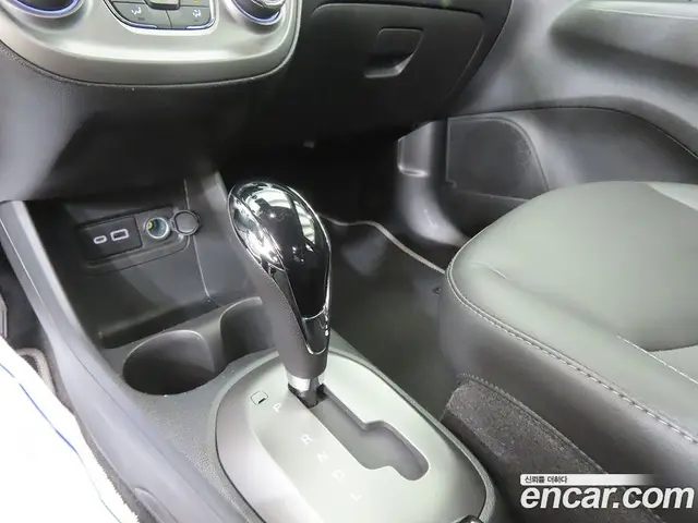 Chevrolet Spark 2021 1.0 автомат (гидро), миниатюра 11