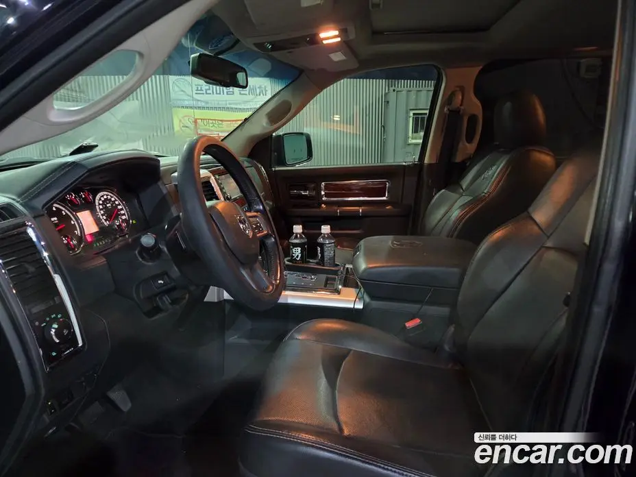 Dodge Ram Pick Up 2012 5.7 автомат (гидро), фото 9 Dodge Ram Pick Up 2012 5.7 автомат (гидро), фото 9
