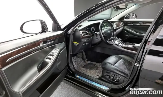 Genesis EQ900 2016 3.8 автомат (гидро), миниатюра 11 Genesis EQ900 2016 3.8 автомат (гидро), миниатюра 11
