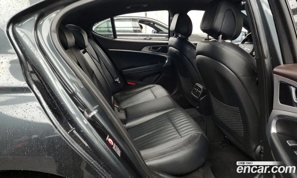 Genesis G70 2020 2.0 автомат (гидро), фото 12 Genesis G70 2020 2.0 автомат (гидро), фото 12