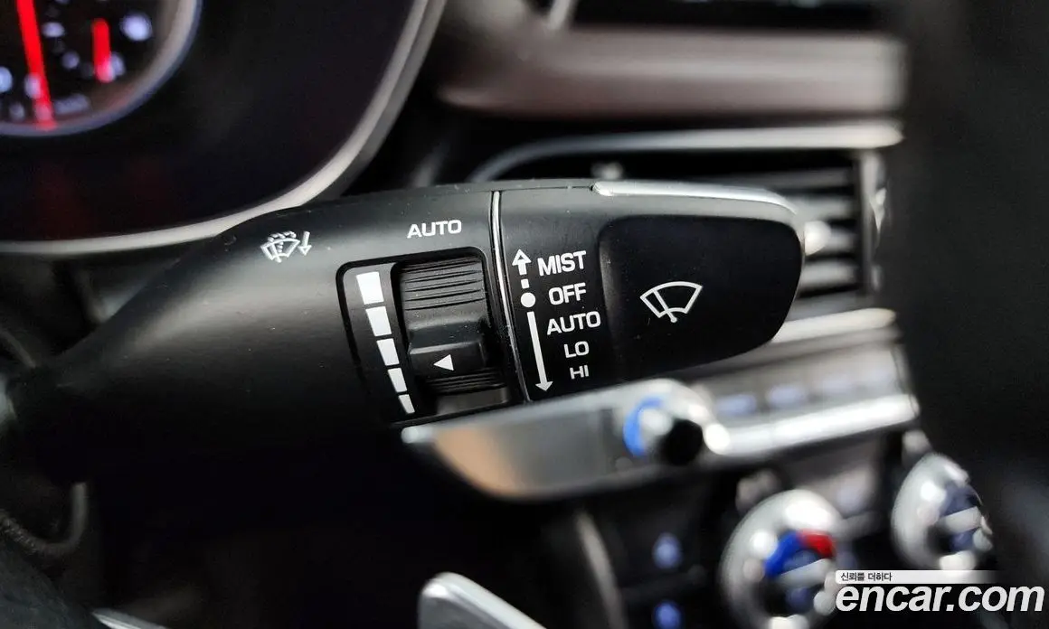 Genesis G70 2020 2.0 автомат (гидро), фото 18 Genesis G70 2020 2.0 автомат (гидро), фото 18