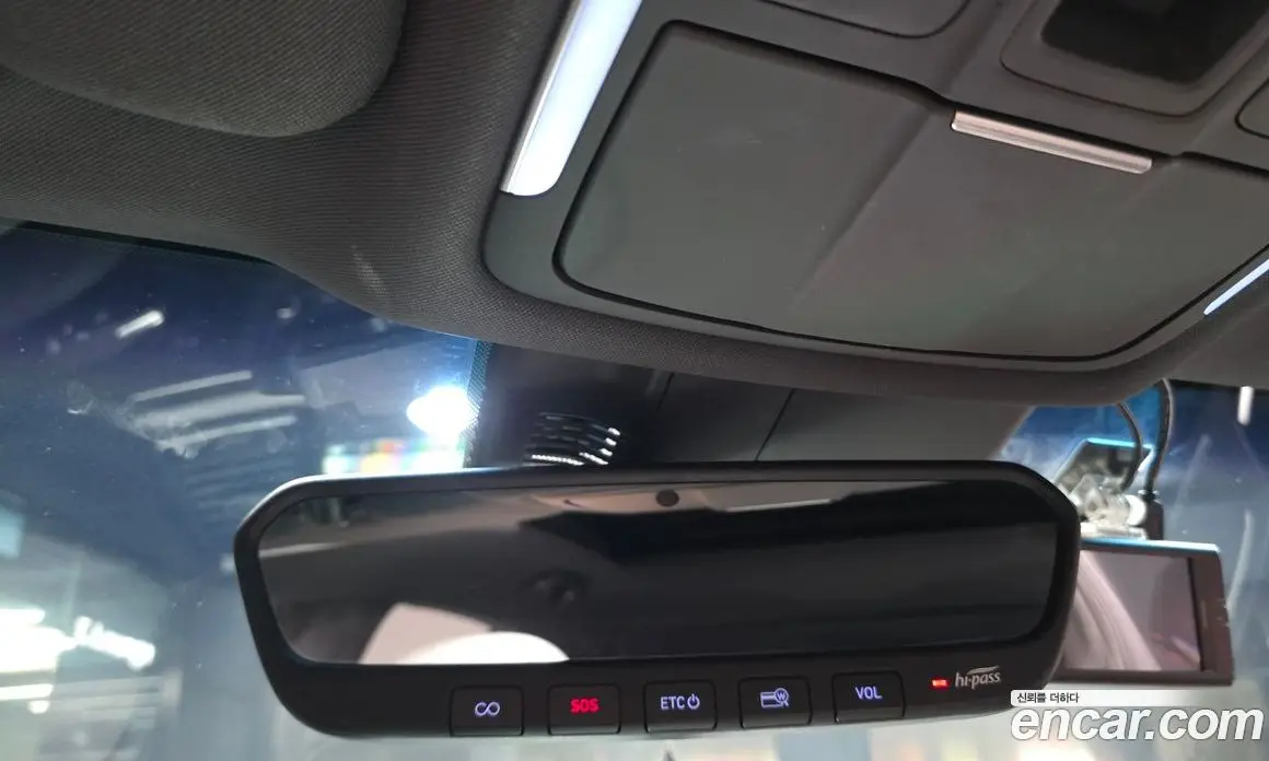 Genesis G80 2017 3.3 автомат (гидро), фото 17 Genesis G80 2017 3.3 автомат (гидро), фото 17