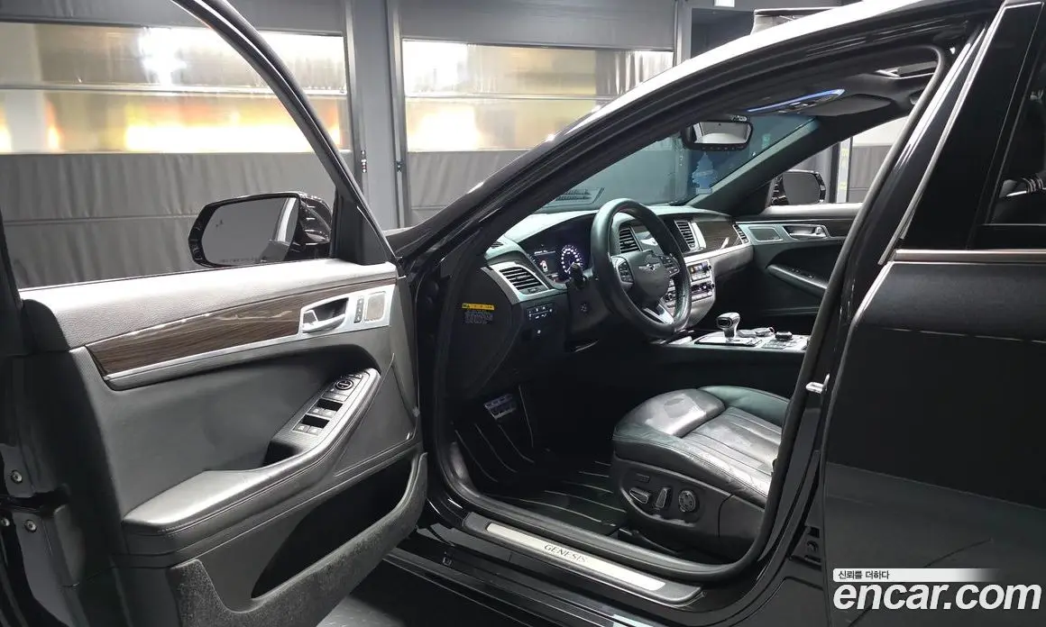 Genesis G80 2017 3.3 автомат (гидро), фото 10 Genesis G80 2017 3.3 автомат (гидро), фото 10