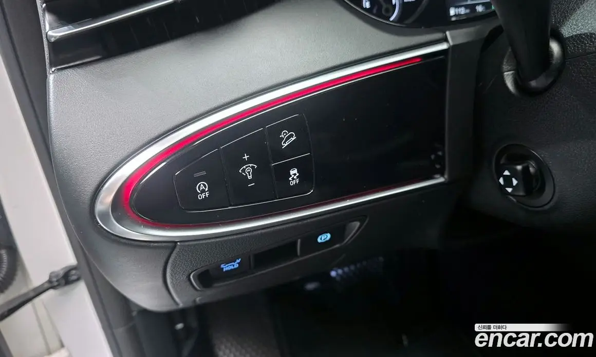 Genesis GV70 2021 2.5 автомат (гидро), фото 13 Genesis GV70 2021 2.5 автомат (гидро), фото 13