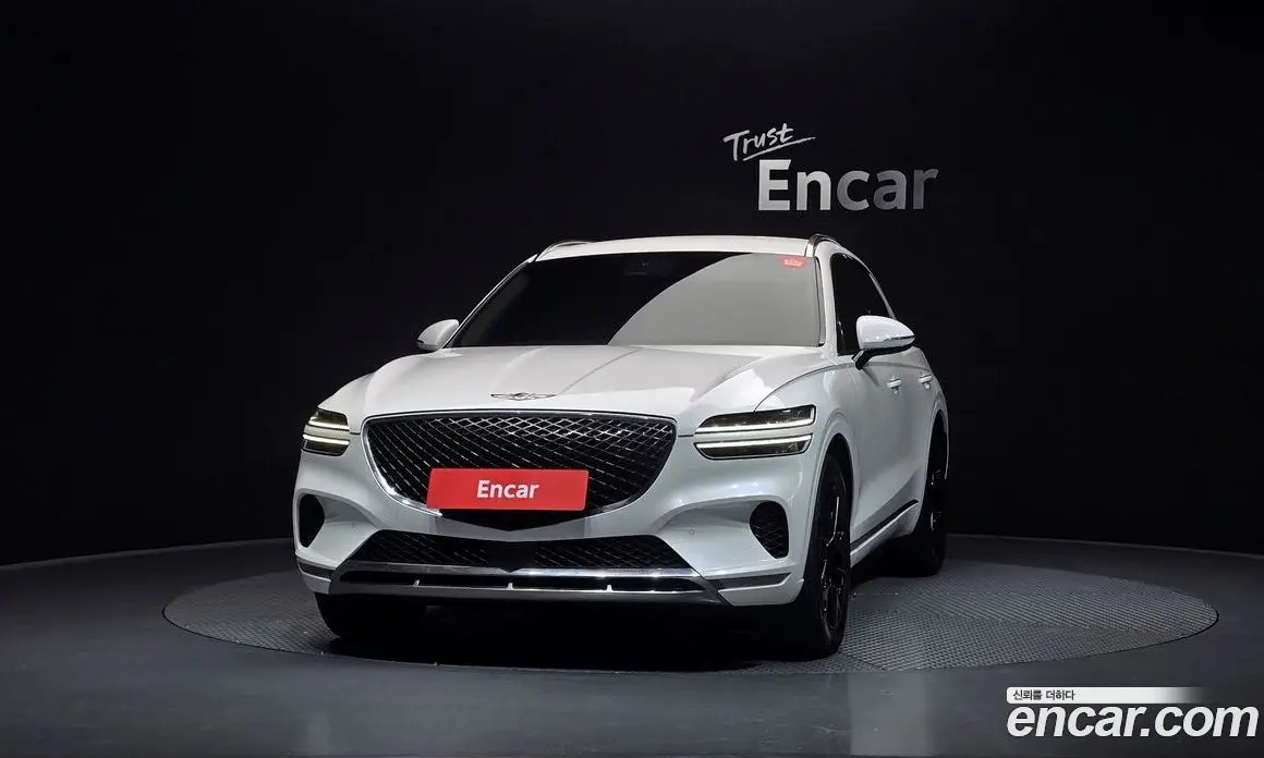 Genesis GV70 2021 2.5 автомат (гидро), фото 3 Genesis GV70 2021 2.5 автомат (гидро), фото 3