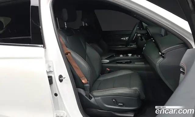 Genesis GV70 2021 2.5 автомат (гидро), миниатюра 11
