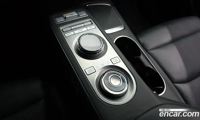Genesis GV70 2021 2.5 автомат (гидро), миниатюра 9