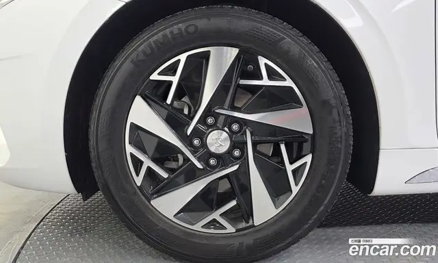 Hyundai Grandeur 2021 2.4 автомат (гидро), миниатюра 5 Hyundai Grandeur 2021 2.4 автомат (гидро), миниатюра 5