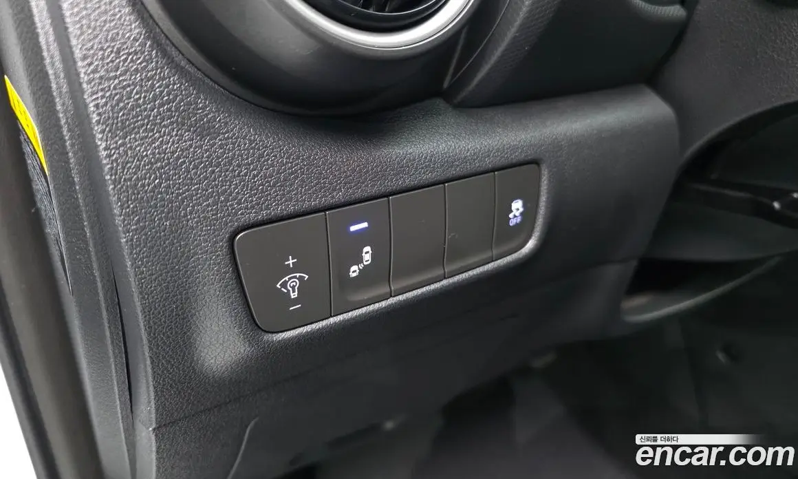 Hyundai Kona 2019 1.6 автомат (гидро), фото 13