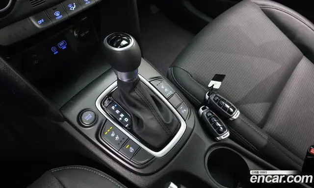 Hyundai Kona 2019 1.6 автомат (гидро), миниатюра 9