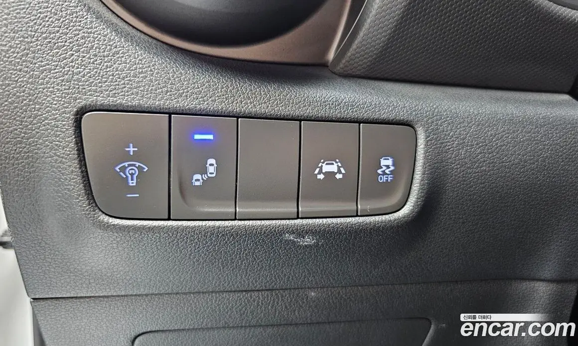 Hyundai Kona 2020 1.6 автомат (гидро), фото 18