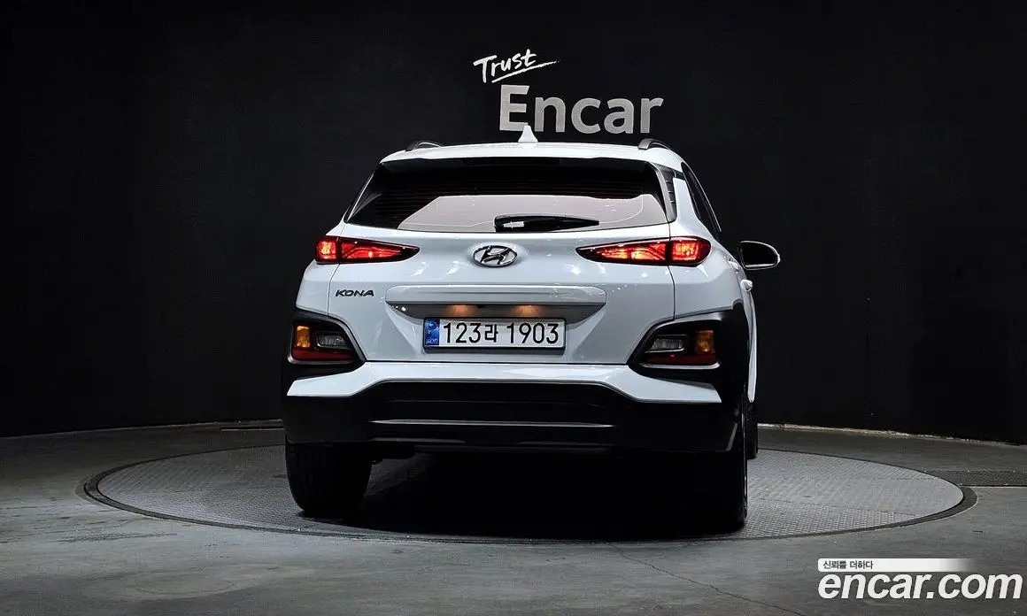 Hyundai Kona 2020 1.6 автомат (гидро), фото 4