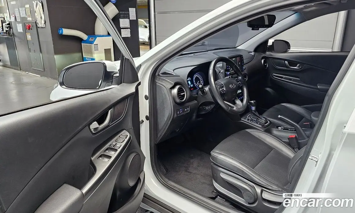 Hyundai Kona 2020 1.6 автомат (гидро), фото 10