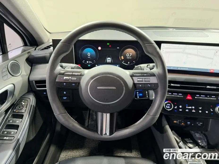 Hyundai Sonata 2024 1.6 автомат (гидро), фото 12