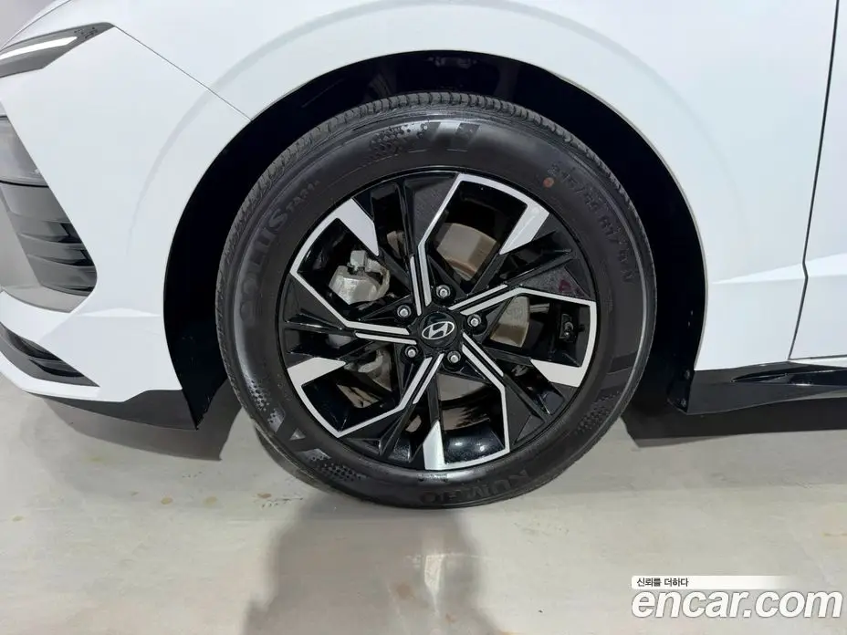 Hyundai Sonata 2024 1.6 автомат (гидро), фото 18