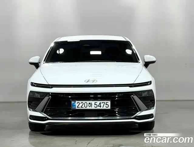 Hyundai Sonata 2024 1.6 автомат (гидро), миниатюра 3